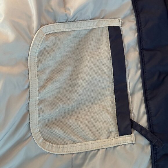 LL Bean Ws down vest, medium, navy, great condition - Picture 8 of 10